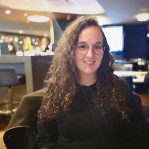 Meet your Posher, Emilie